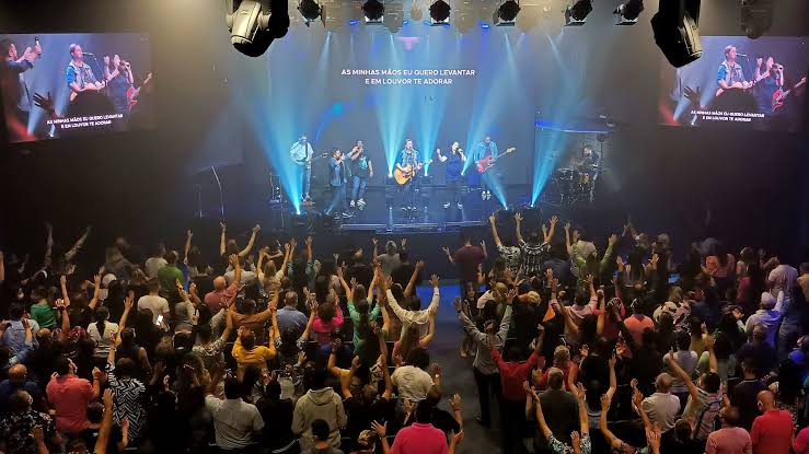 Igreja reunida