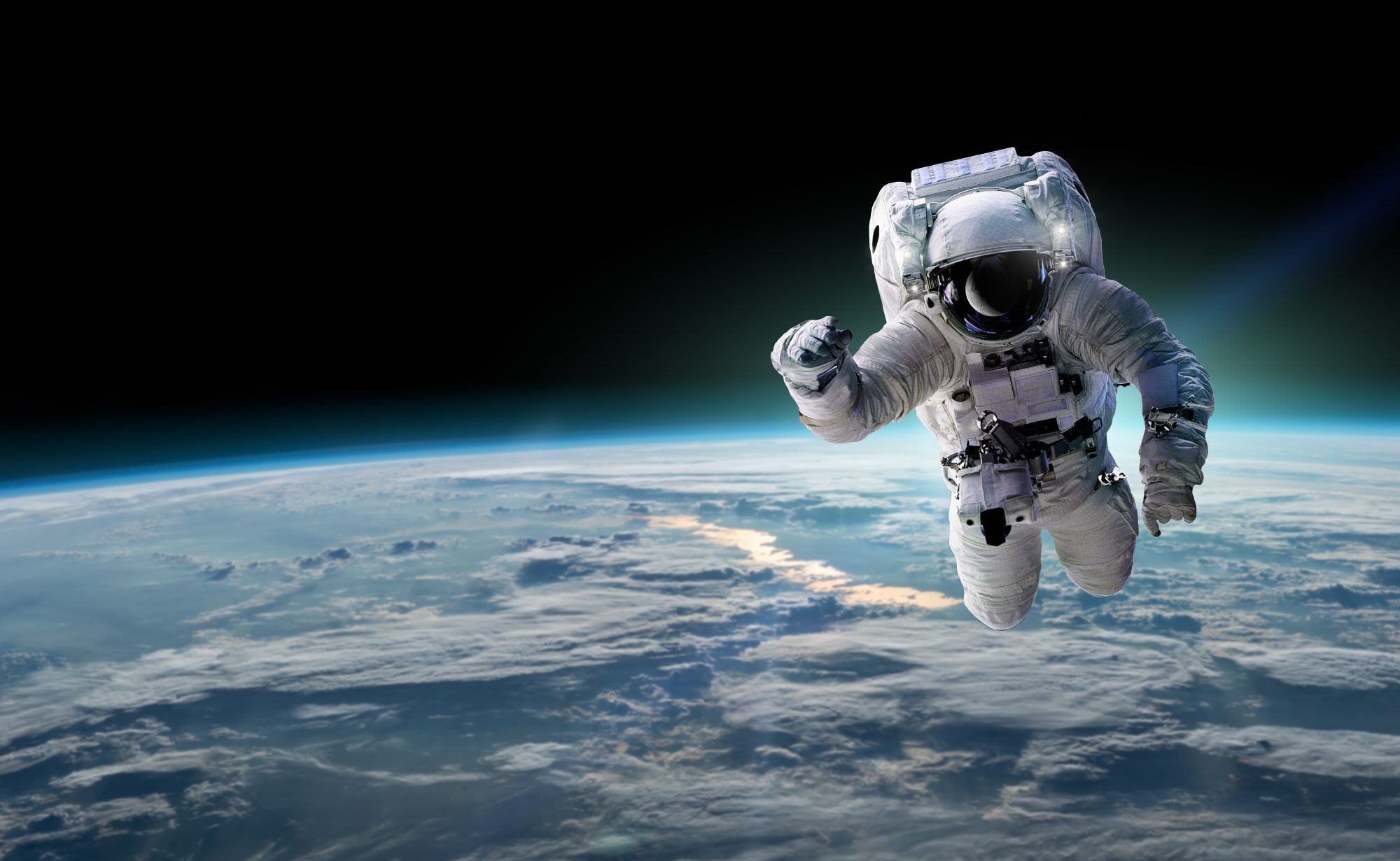 Astronauta no espaço representando a presença digital